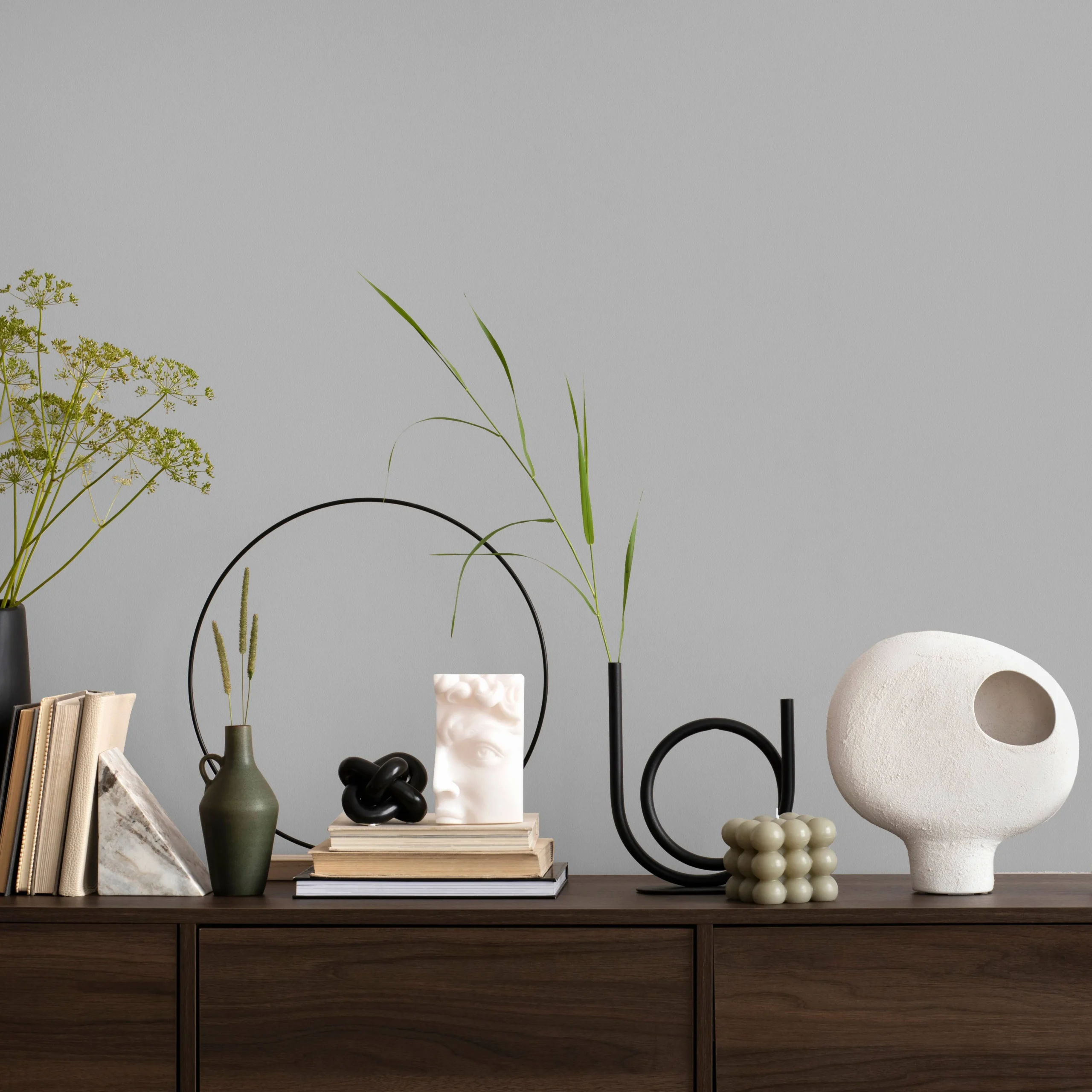 Gray Embossed Wallpaper – Understated Elegance (24201-4)